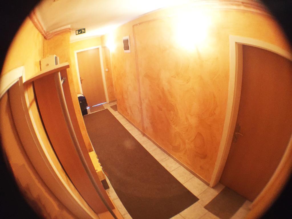 Guest House Pikapolonca Maribor Extérieur photo