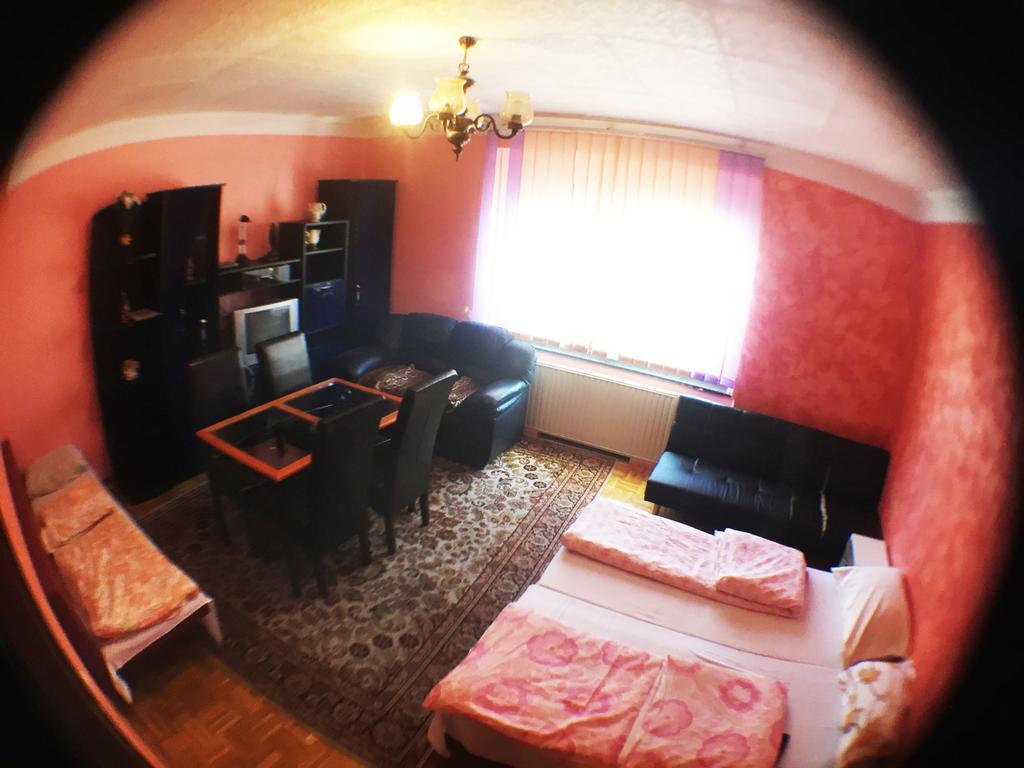 Guest House Pikapolonca Maribor Extérieur photo