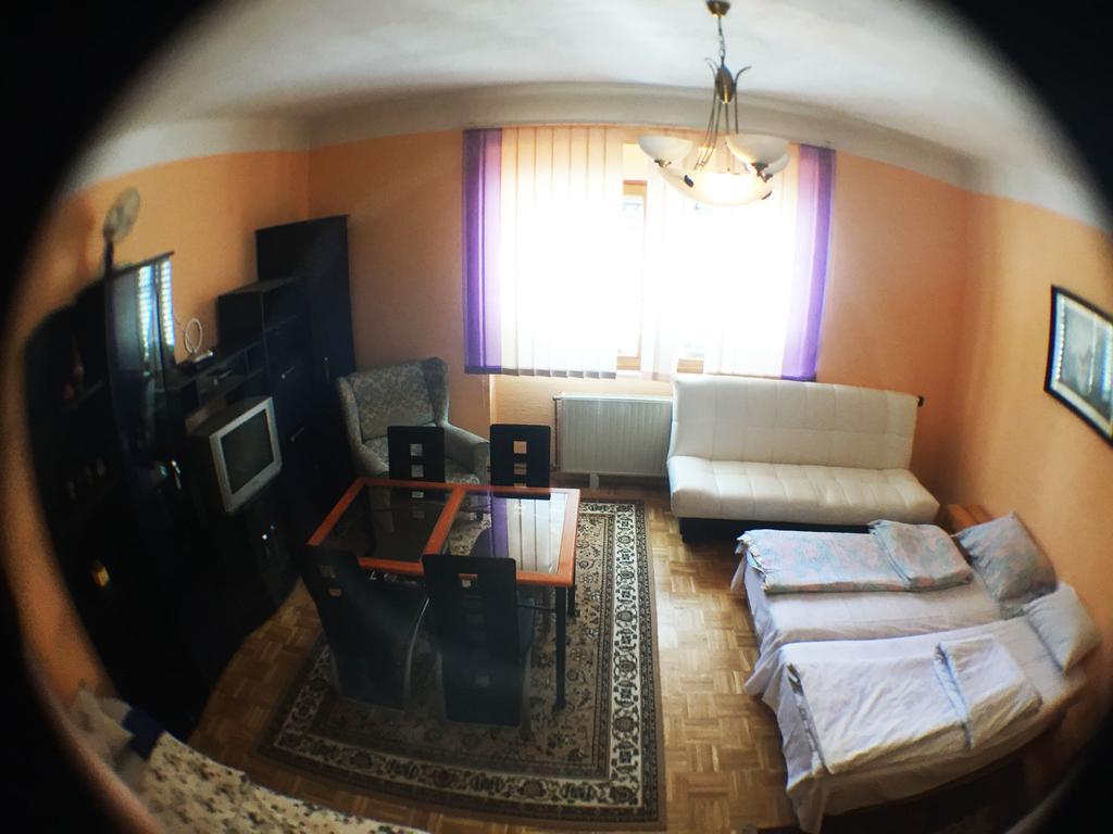 Guest House Pikapolonca Maribor Extérieur photo